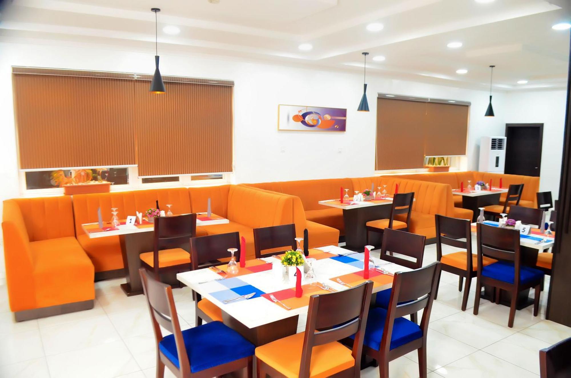 Proxima Centauri Hotel بورت هاركورت المظهر الخارجي الصورة